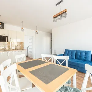 https://apartamenty-kapitanski-mostek.kolobrzeghotels.com